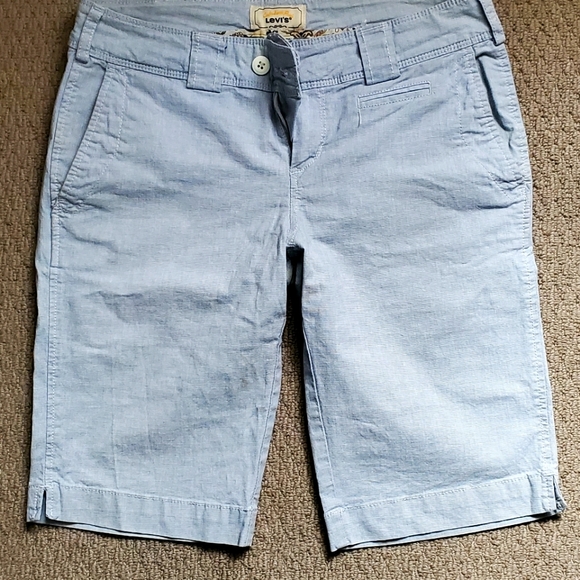 Low Waisted Shorts Levis 